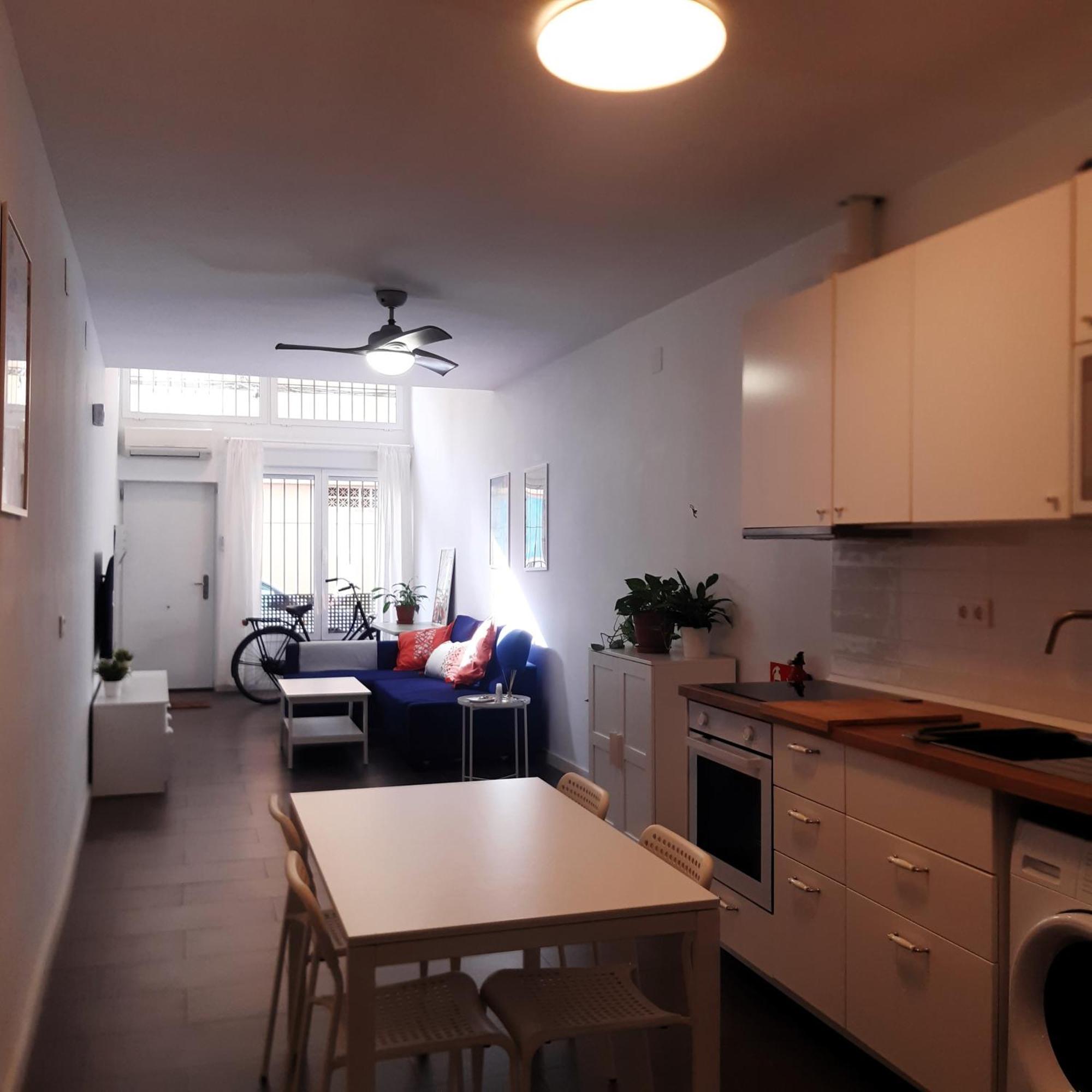 La Caramba Amplio Apartamento En La Playa Málaga Esterno foto